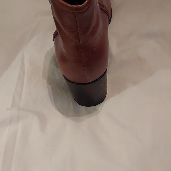 Booties - Picture 4 of 5